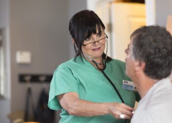 1 jährige Ausbildung Pflegehelfer Gehalt