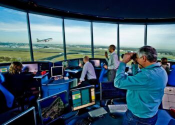 Fluglotse Ausbildung Gehalt