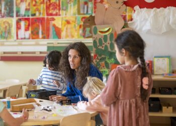 Hilfskraft im Kindergarten ohne Ausbildung Gehalt