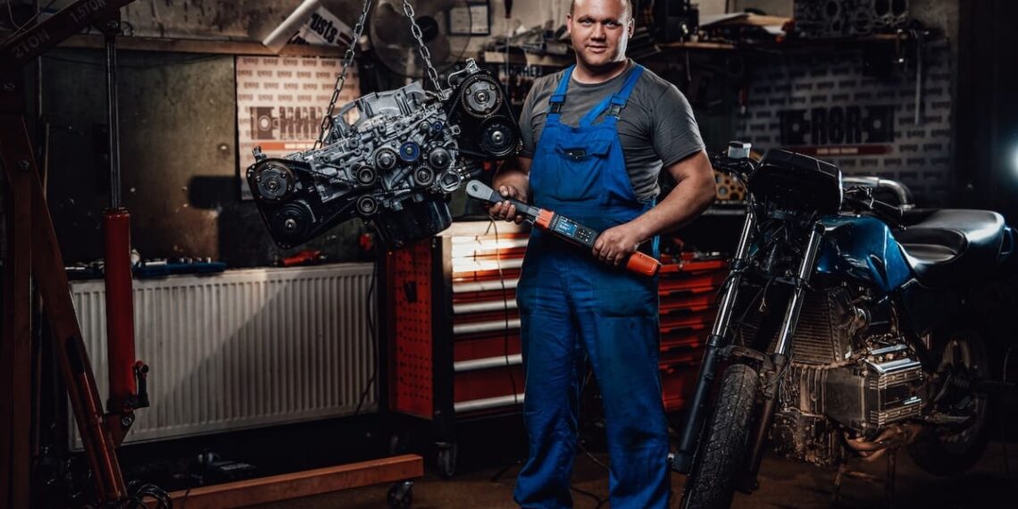 KFZ Mechatroniker Ausbildung Gehalt