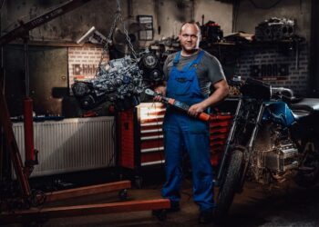 KFZ Mechatroniker Ausbildung Gehalt